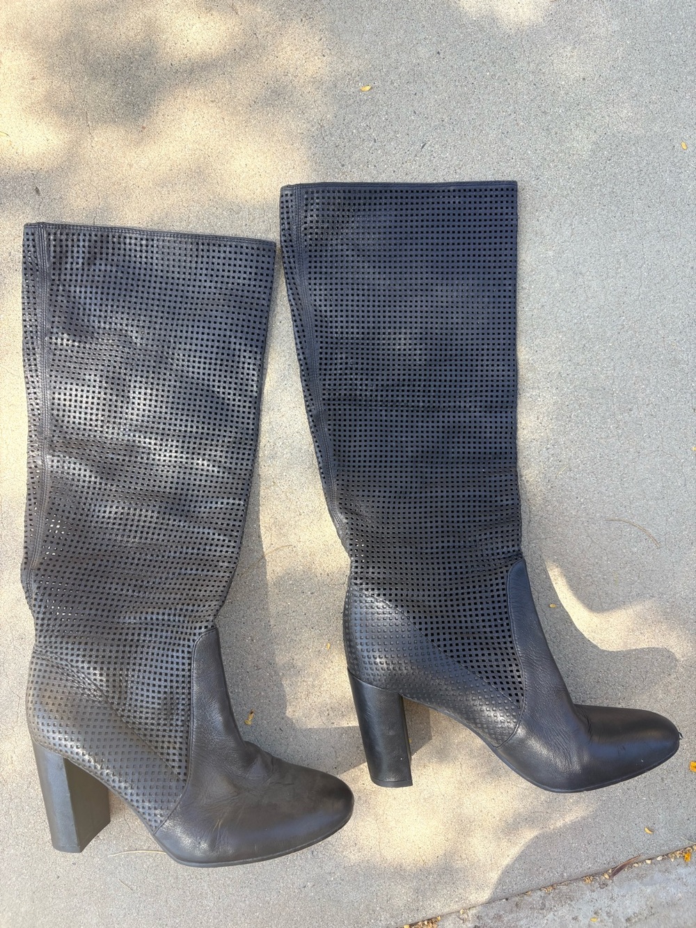 Vince Camuto black leather mesh, heeled slouchy boots size 6.5